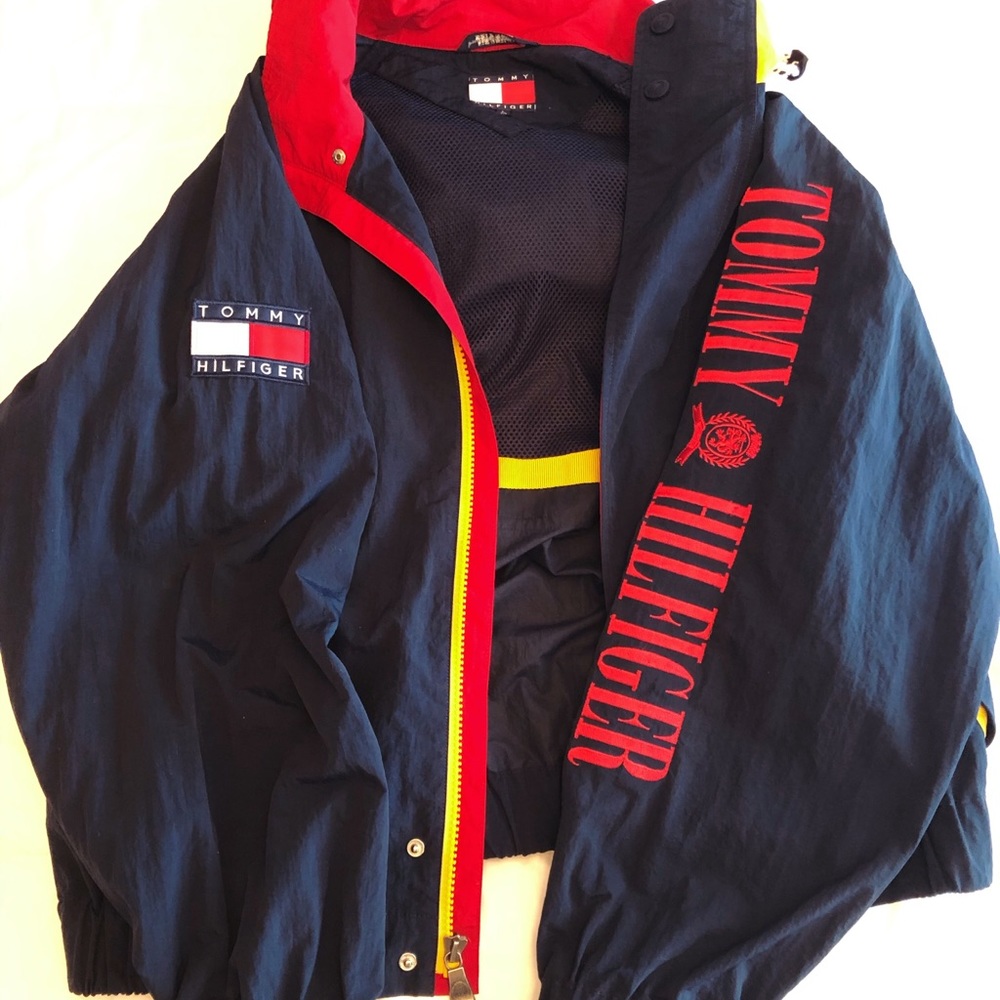 Tommy Hilfiger Hooded Windbreaker